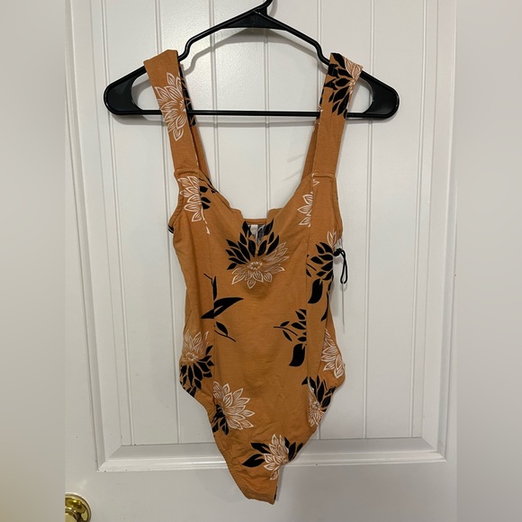 Amuse Society Permanent Vacay Bodysuit - Picture 2 of 3